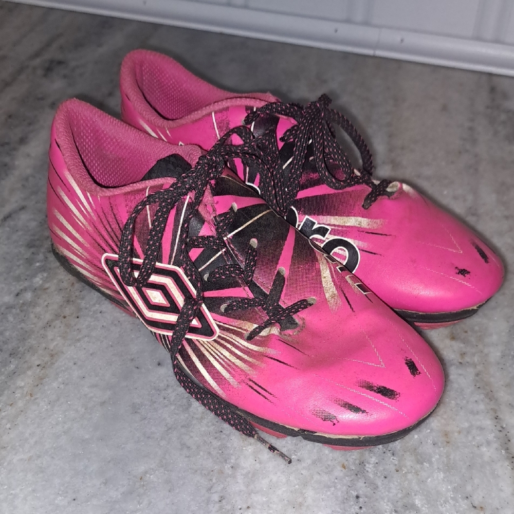 Umbro Pink and Black Women's Athletic Shoes
